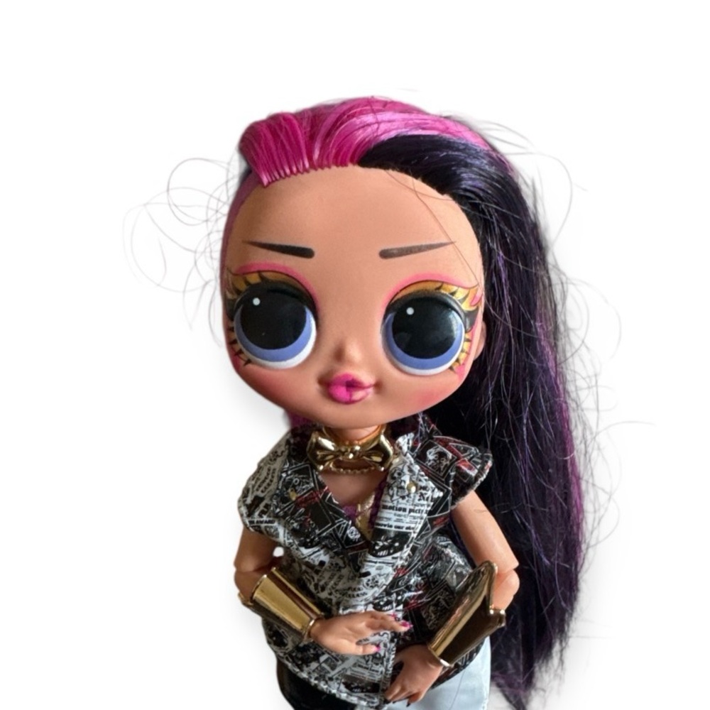 LOL Surprise OMG Movie Magic Ms. Direct 10" Fashion Doll